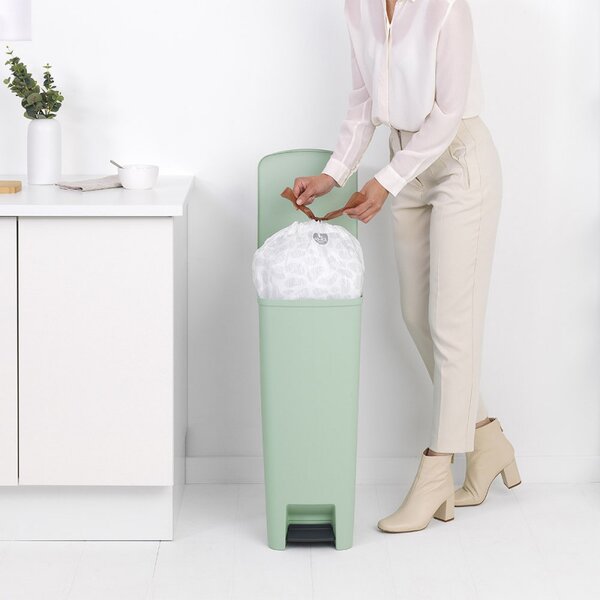 Кош за боклук с педал Brabantia StepUp 1005558, 40 л, Екологични материали, Голям отвор, Светлозелен