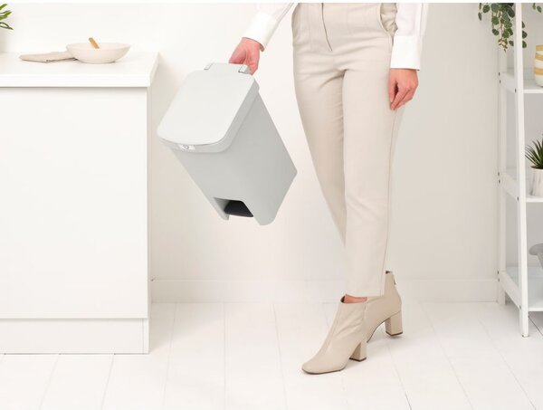 Кош за боклук с педал Brabantia StepUp 1008480, 16 л, Екологични материали, Голям отвор, Светлосив