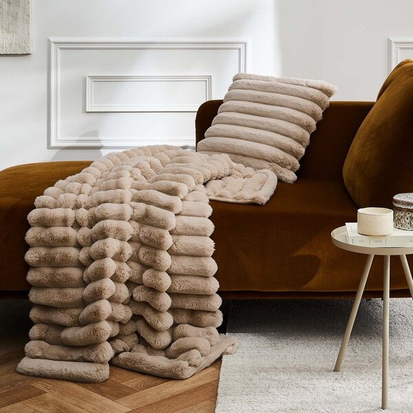 Светлокафяво одеяло от микроплюш 180x220 cm Boudoir – douceur d'intérieur