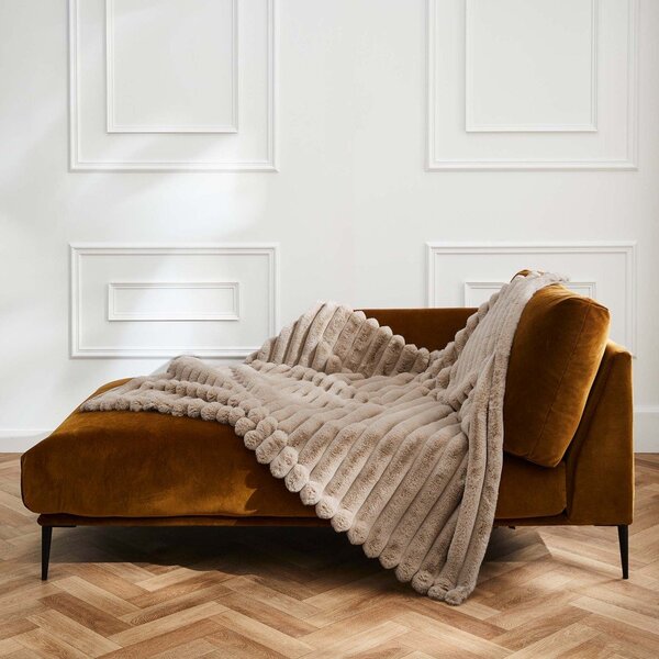 Светлокафяво одеяло от микроплюш 180x220 cm Boudoir – douceur d'intérieur
