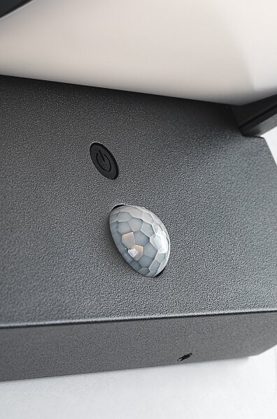 Brilagi LED соларен стенен сензор ANKLE LED/10W/3,7V 4000K IP65