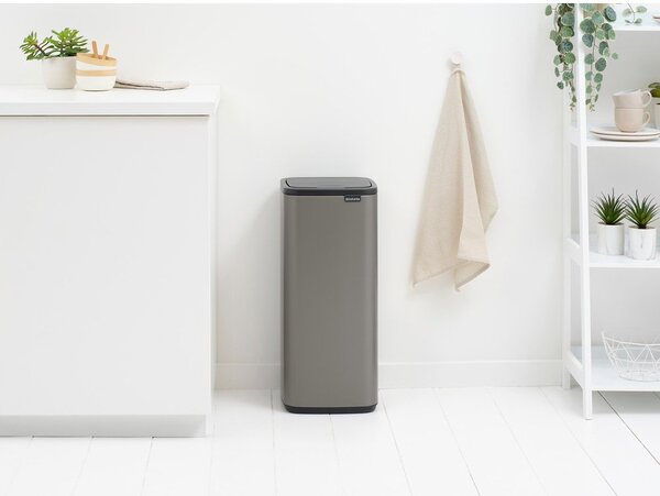 Сиво стоманено кошче за боклук отваряне с докосване 30 l Bo Touch – Brabantia