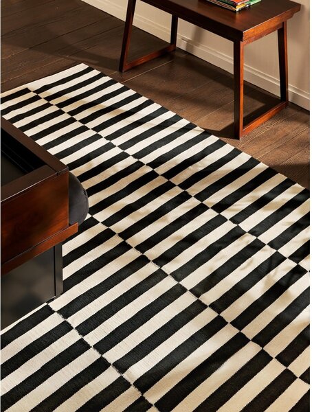 Черно-бял двустранен ръчно изработен вълнен килим 200x300 cm Donna – Hanse Home
