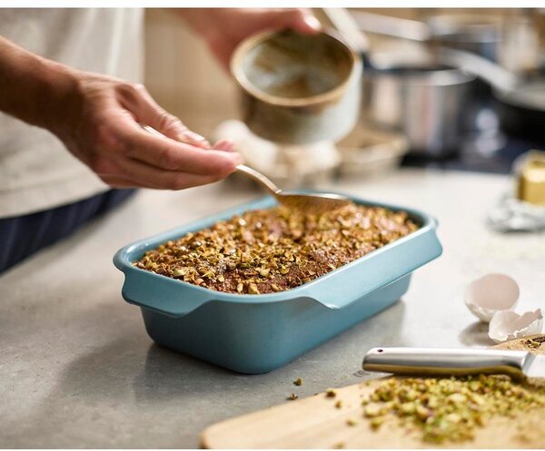 Стоманена форма за хляб 30x19 cm Nest™ Bake – Joseph Joseph