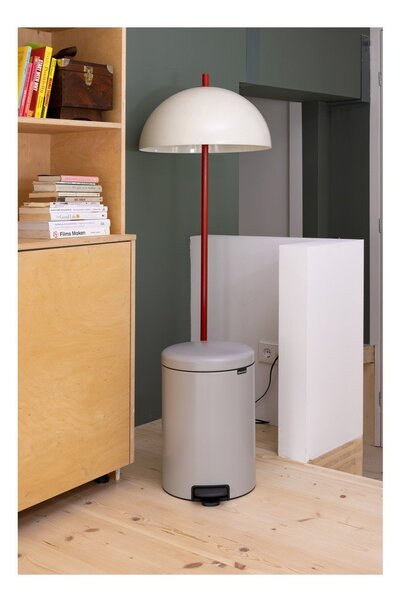 Светлосиво стоманено кошче за боклук с педал 20 l NewIcon – Brabantia