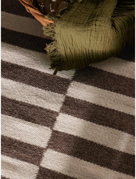 Бял/кафяв двустранен/ръчно изработен вълнен килим 80x150 cm Vika – Hanse Home