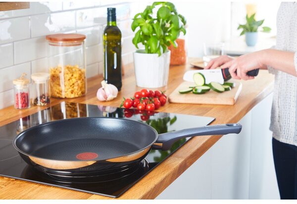 Тиган с незалепващо покритие от неръждаема стомана ø 24 cm Daily Cook G7300455 – Tefal