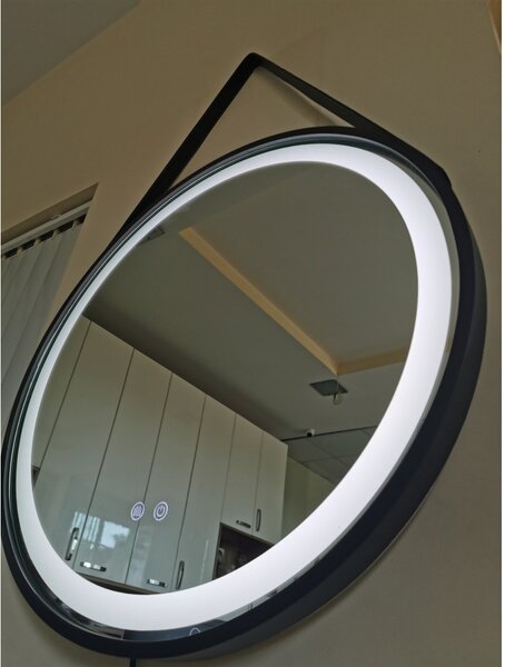 Огледало за баня с LED осветление и функция против изпотяване Сенара- 70x70см