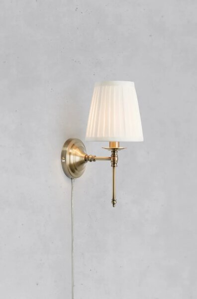 Markslöjd 108968 - Стенна лампа MANOR 1xE14/40W/230V бяла/месинг
