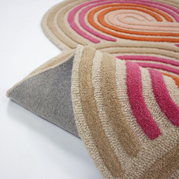 Розов ръчно изработен вълнен килим 140x200 cm Spiral Shaped – Flair Rugs