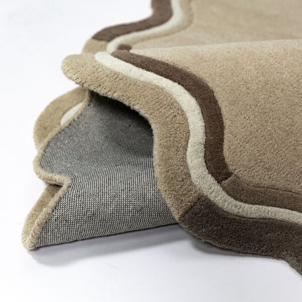 Ръчно изработен вълнен килим в естествен цвят 160x230 cm Leo Scallop – Flair Rugs