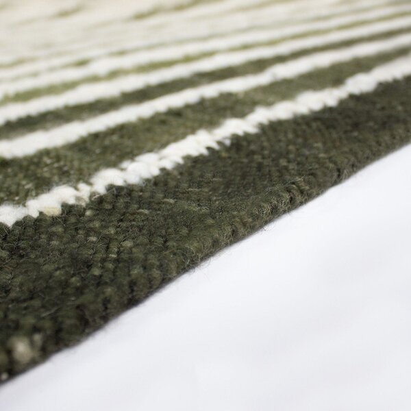 Зелен ръчно изработен килим със смес от вълна 140x200 cm Boucle Frame – Flair Rugs