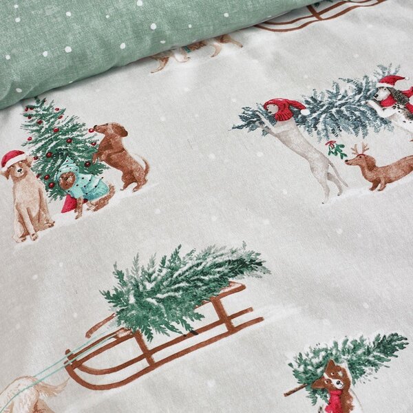 Зелено/в естествен цвят двойно фланелено спално бельо 200x200 cm Brushed Christmas Dogs – Catherine Lansfield