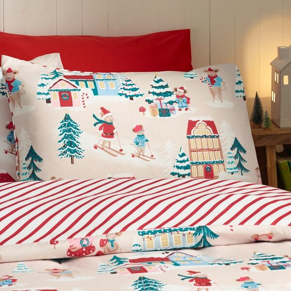 Единично спално бельо 135x200 cm Christmas Mouse Town – Catherine Lansfield