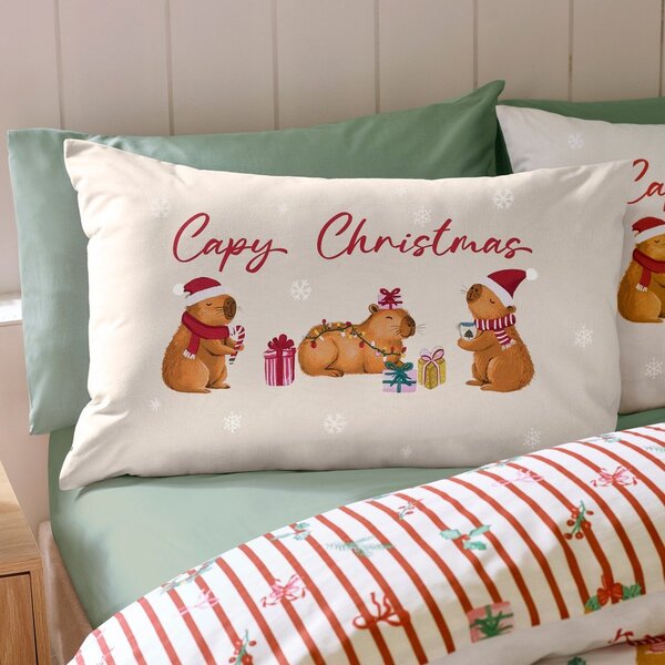 Единично спално бельо в естествен цвят 135x200 cm Capy Christmas – Catherine Lansfield