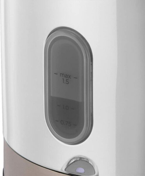 Електрическа кана Russell Hobbs Distinctions Titanium 26422-70, 2400W, 1.5 л, Бързо завиране, Миещ се филтър против котлен камък, 360° основа, Защити, Инокс/титан