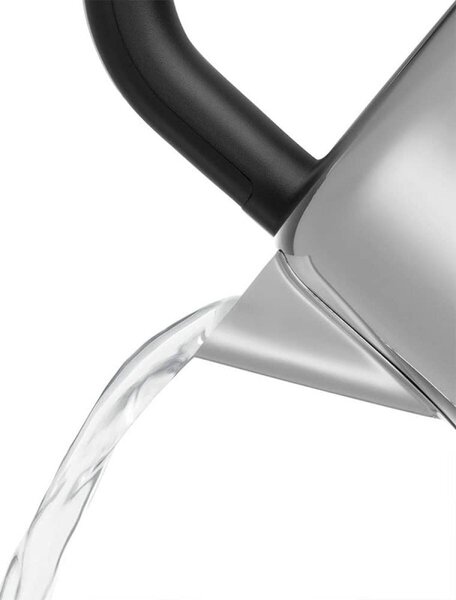 Електрическа кана Russell Hobbs Distinctions Titanium 26422-70, 2400W, 1.5 л, Бързо завиране, Миещ се филтър против котлен камък, 360° основа, Защити, Инокс/титан