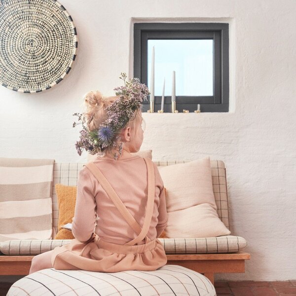 Кремав пуф Grid – OYOY Living Design
