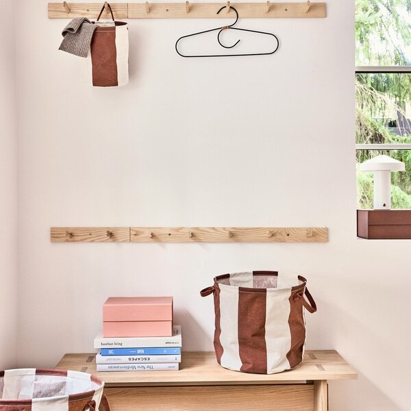 Текстилен висящ органайзер 40x2x24 cm Saga – OYOY Mini