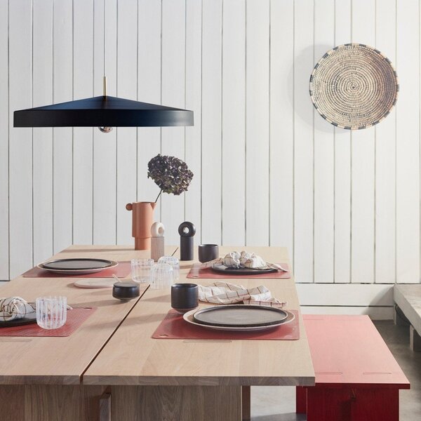 Черно метално висящо осветително тяло ø 65 cm Hatto – OYOY Living Design