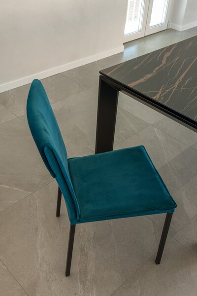 Трапезен стол VOGUE PLUS 235 LaSeggiola - 5 цвята