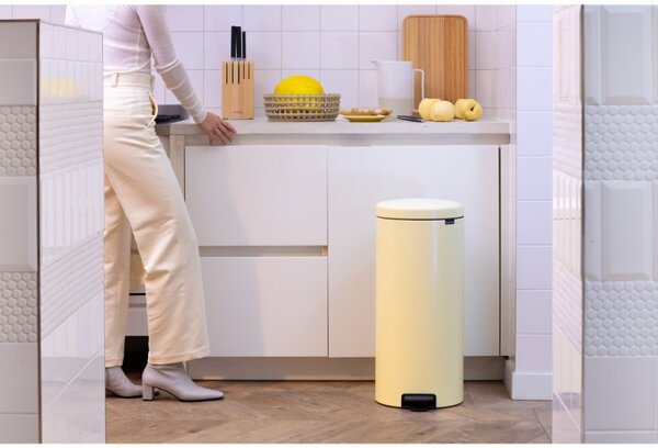 Кош за боклук с педал Brabantia NewIcon 1008852, 30 л, Плавно затваряне, Противоплъзгаща основа, Жълт