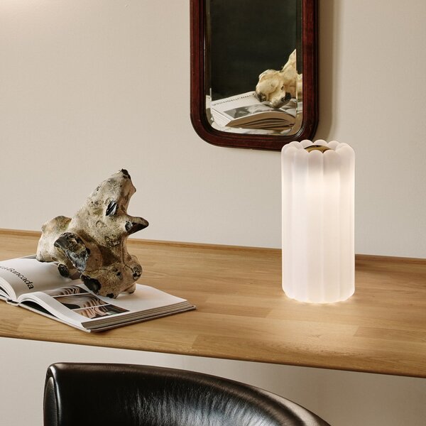 Tom Dixon LED настолна лампа Press, матирано стъкло, височина 24 cm, Затъмняване, Бял, Дневна/трапезария, Стъкло, Дизайн, Сенник за маса