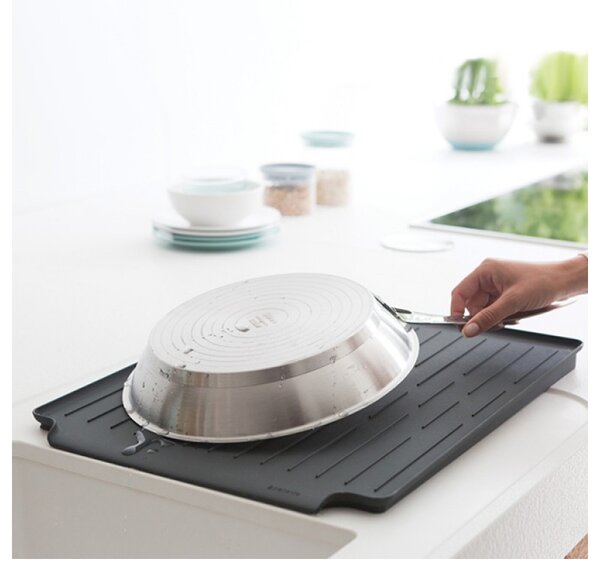 Сушилник за съдове Brabantia Sinkside 1000204, Тава за отцеждане с наклон, Поставка за прибори, Тъмносив