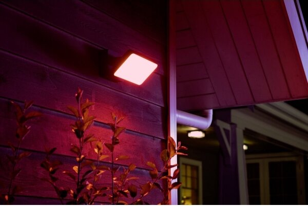 Philips 17435/30/P7 -LED RGB Екстериорен прожектор Hue DISCOVER 2xLED/15W/230V IP44