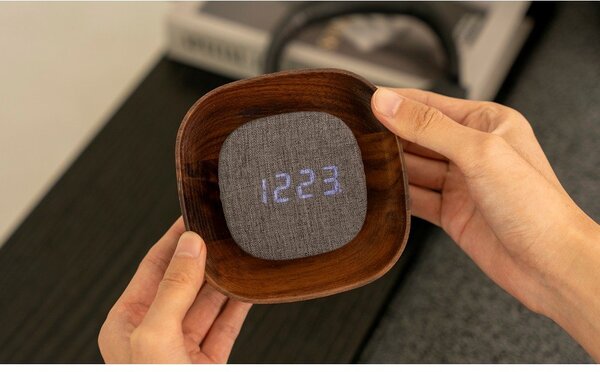 Дигитална аларма Lumos Walnut – Gingko