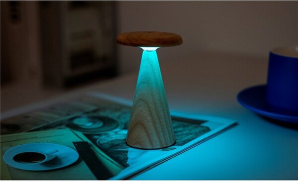 LED настолна лампа в естествен цвят с дървен абажур (височина 14 cm) Sylva – Gingko