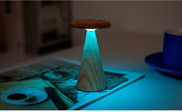 LED настолна лампа в естествен цвят с дървен абажур (височина 14 cm) Sylva – Gingko