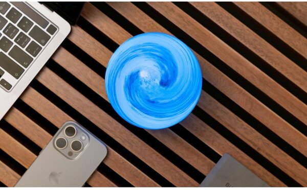 Кафява/в тъмно естествен цвят светлинна декорация с USB ø 12 cm Polar Cloud – Gingko