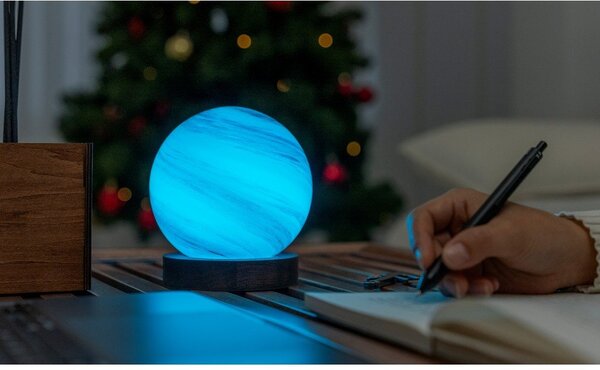 Кафява/в тъмно естествен цвят светлинна декорация с USB ø 12 cm Polar Cloud – Gingko