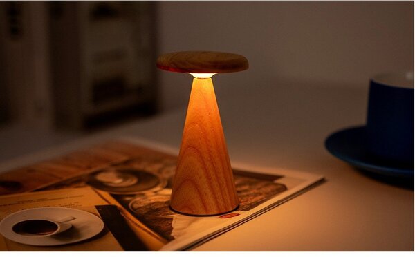 LED настолна лампа в естествен цвят с дървен абажур (височина 14 cm) Sylva – Gingko