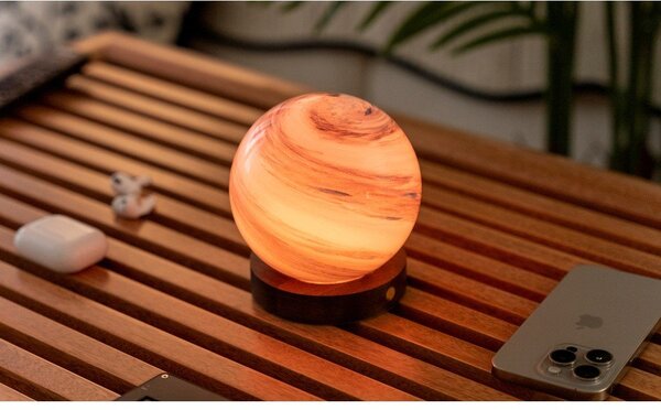 Кафява/в тъмно естествен цвят светлинна декорация с USB ø 8 cm Polar Cloud – Gingko