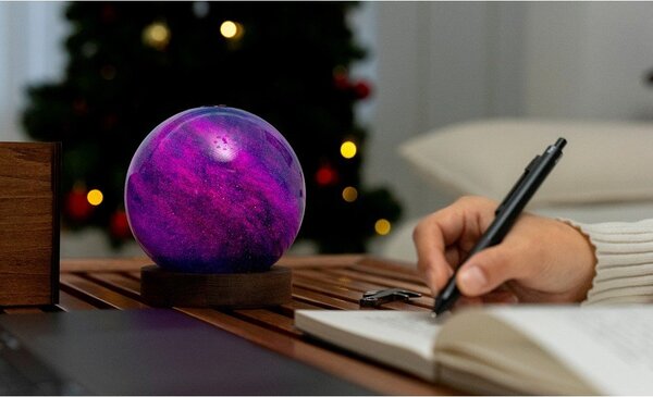 Светлинна декорация с USB в тъмно естествен цвят ø 12 cm Galaxy Breeze – Gingko