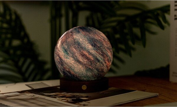 Светлинна декорация с USB в тъмно естествен цвят ø 12 cm Galaxy Breeze – Gingko
