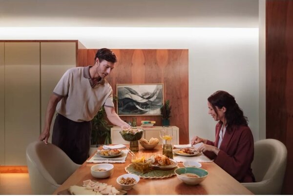 Philips - RGBW LED димируема лента Hue FLUX 3m LED/29W/230V 2200-6500K + Hue bridge