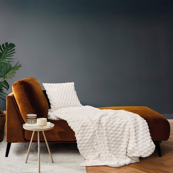 Кремаво одеяло от микроплюш 220x240 cm Frosty – douceur d'intérieur