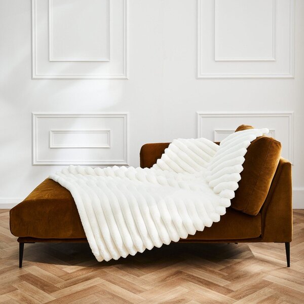 Кремаво одеяло от микроплюш 180x220 cm Boudoir – douceur d'intérieur