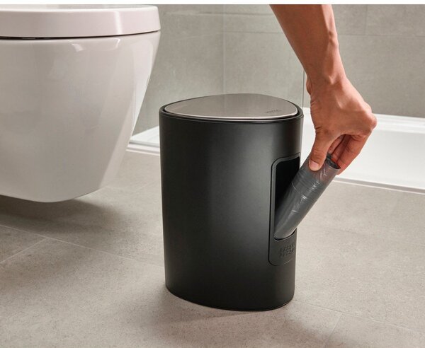 Матово черно стоманено кошче за боклук с педал 5 l EasyStore Luxe – Joseph Joseph