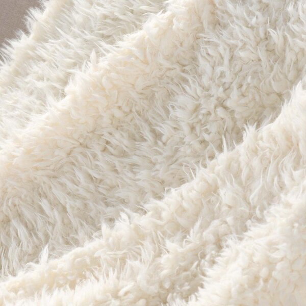 Кремаво одеяло от изкуствена кожа 220x240 cm Mouton – douceur d'intérieur