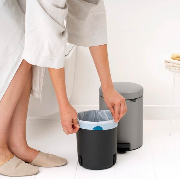 Кош за боклук с педал Brabantia NewIcon 1010434, 5 л, Леко затваряне, Противоплъзгаща основа, Светлосив