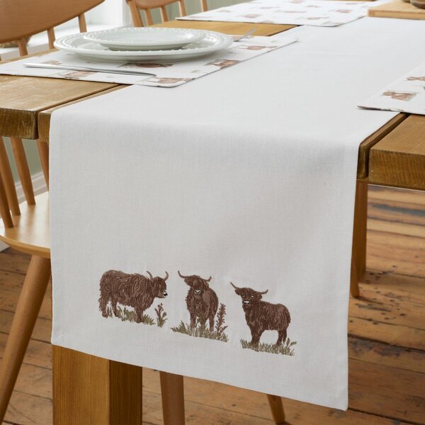 Памучна покривка 33x220 cm Angus Highland Cow – Catherine Lansfield
