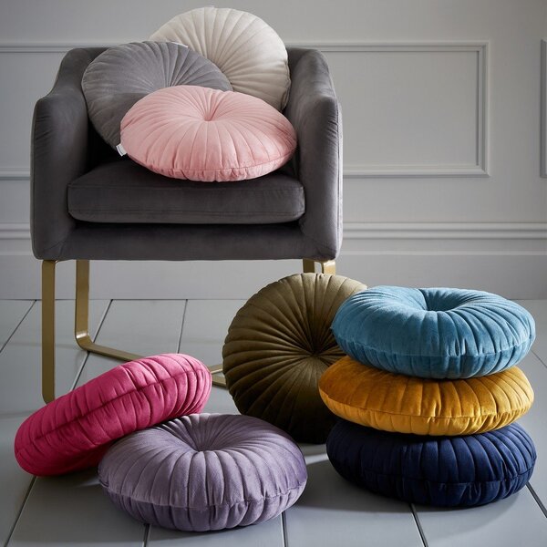 Кадифена декоративна възглавница ø 40 cm Round Soft Touch – Catherine Lansfield