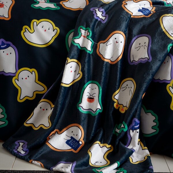 Черно одеяло с хелоуински мотив от микроплюш 130x170 cm Halloween Ghosts – Catherine Lansfield