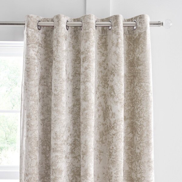 Бежови пердета в комплект от 2 бр. 168x137 cm Crushed Velvet – Catherine Lansfield