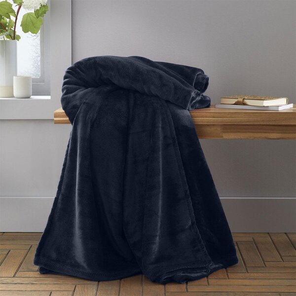 Тъмносиньо одеяло от микроплюш 130x170 cm Raschel Velvet – Catherine Lansfield