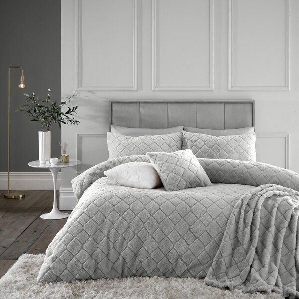 Сиво единично спално бельо от микроплюш 135x200 cm Cosy Diamond – Catherine Lansfield